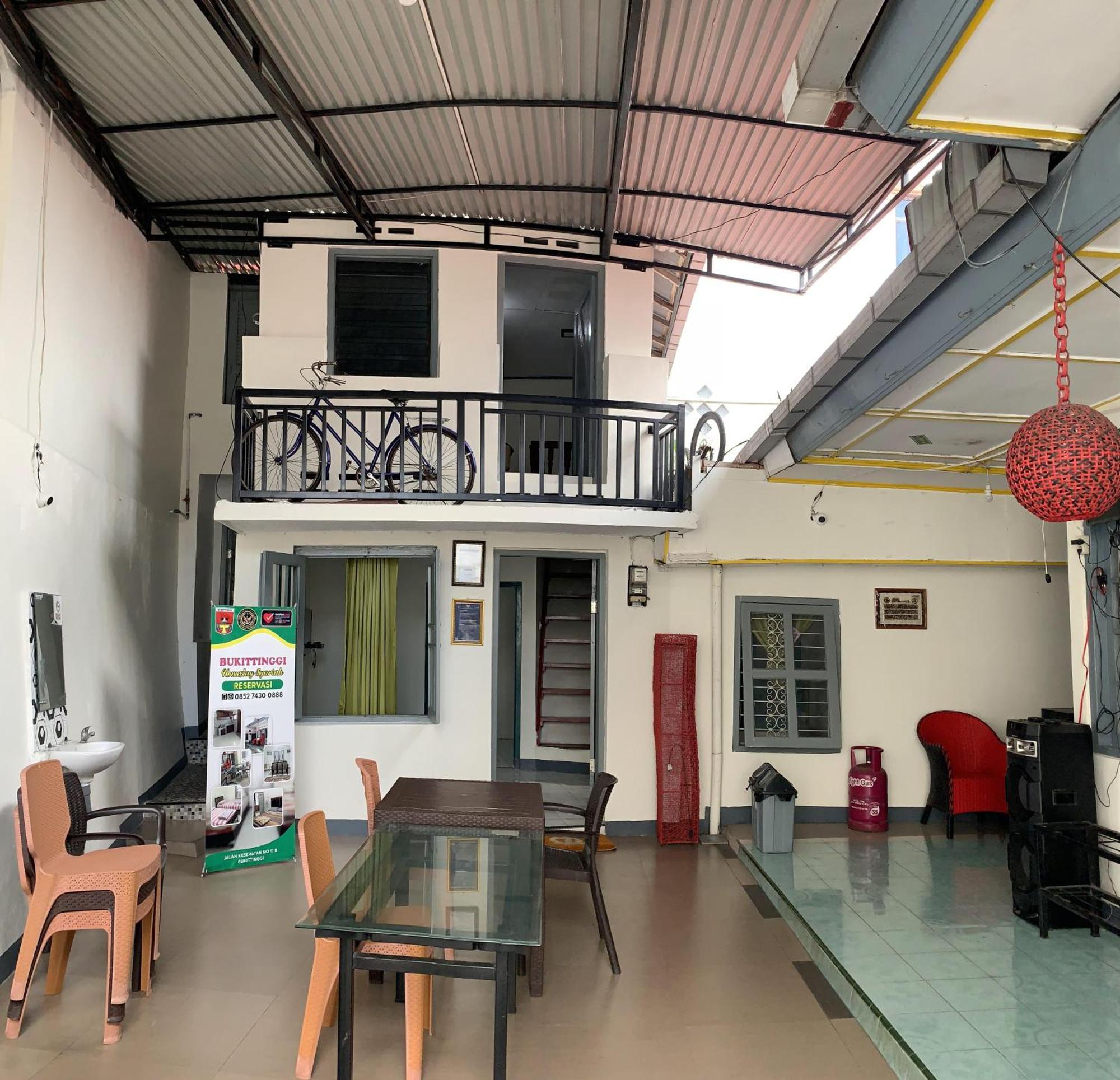 Bukittinggi Homestay エクステリア 写真